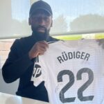 La maglia di Rüdiger per sostenere la conservazione ippopotami pigmei