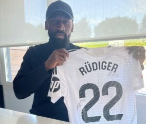 Scopri di più sull'articolo La maglia di Rüdiger per sostenere la conservazione ippopotami pigmei